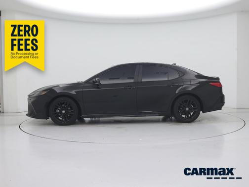 Black 2025 Toyota Camry SE