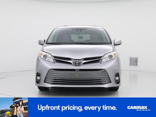 2018 Toyota Sienna XLE