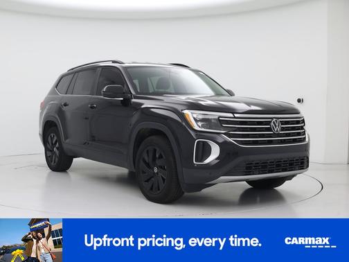 Black 2024 Volkswagen Atlas SE w/Tech