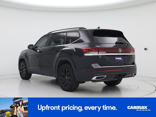 Black 2024 Volkswagen Atlas SE w/Tech
