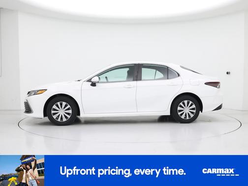 2022 Toyota Camry Hybrid LE