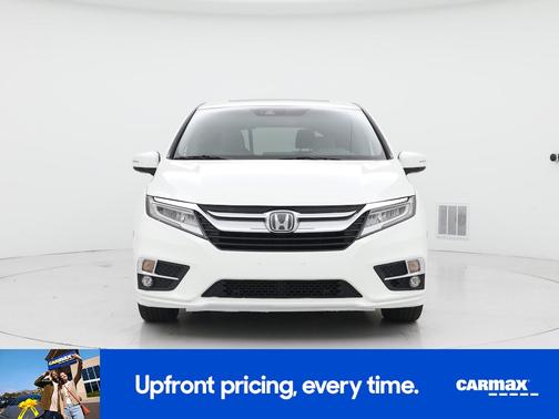 White 2019 Honda Odyssey Elite