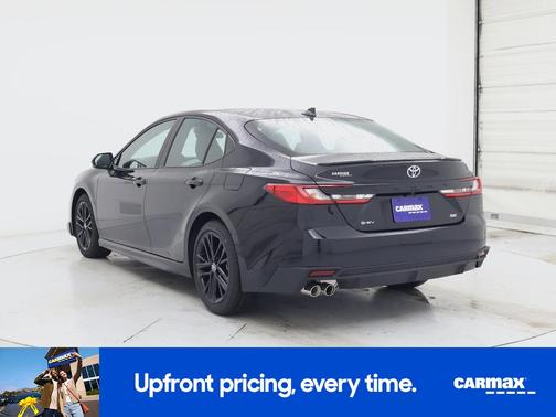 Black 2025 Toyota Camry SE