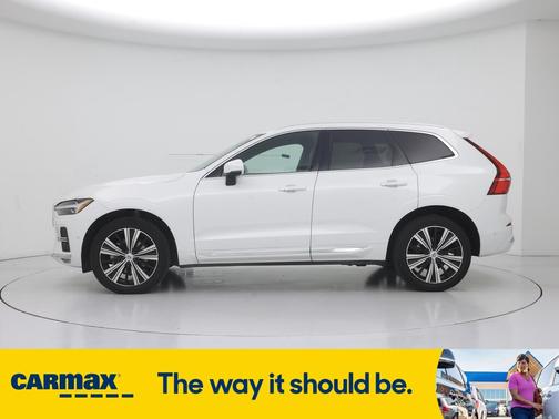 2022 Volvo XC60 B5 Inscription
