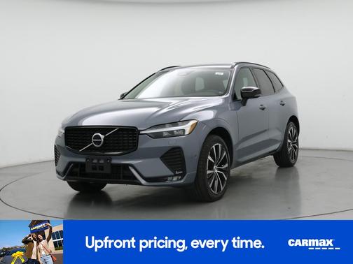 2024 Volvo XC60 B5 Plus Dark Theme