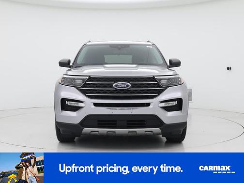 Silver 2024 Ford Explorer XLT