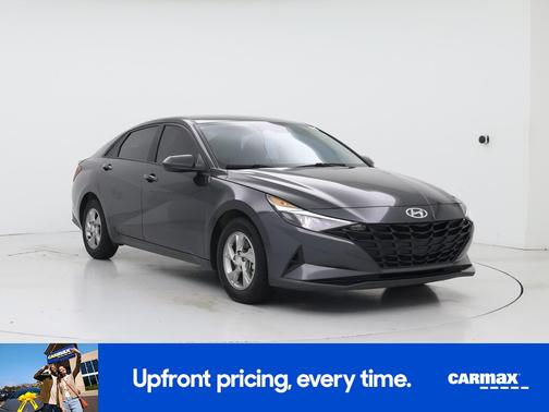 2022 Hyundai ELANTRA SE