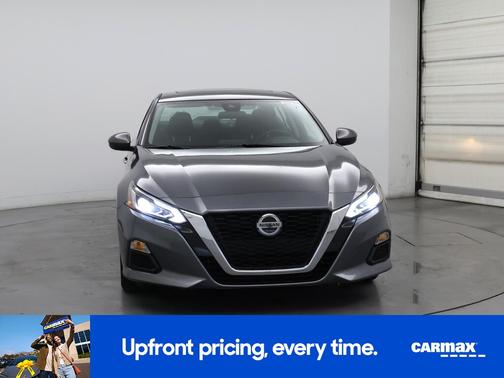 2022 Nissan Altima SV