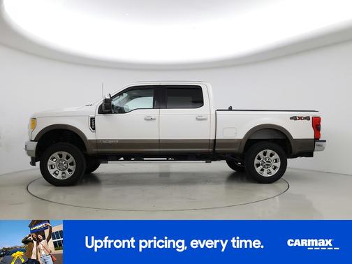 White 2017 Ford F-250 Lariat