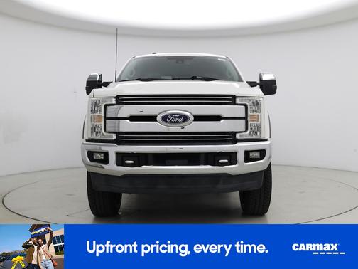 White 2017 Ford F-250 Lariat
