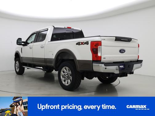 White 2017 Ford F-250 Lariat