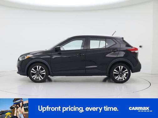 Black 2020 Nissan Kicks SV