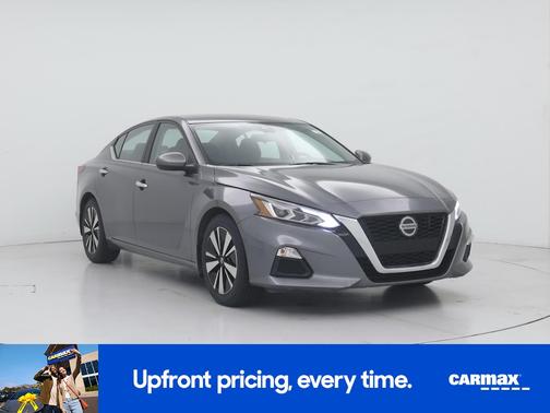 Gray 2022 Nissan Altima SV