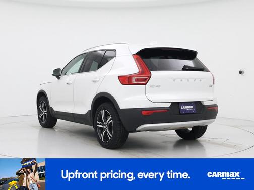 2024 Volvo XC40 B5 Core Bright Theme