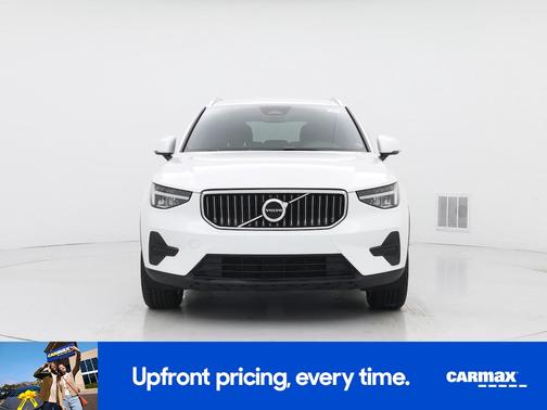 2024 Volvo XC40 B5 Core Bright Theme