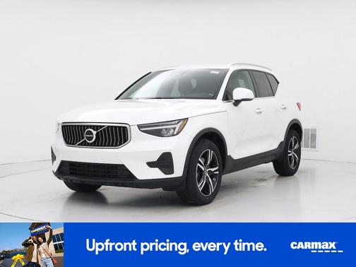 2024 Volvo XC40 B5 Core Bright Theme