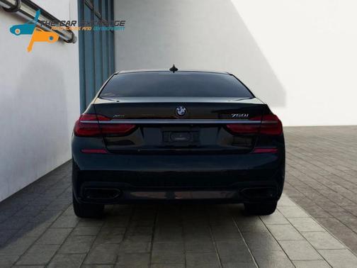 2017 BMW 750 i xDrive