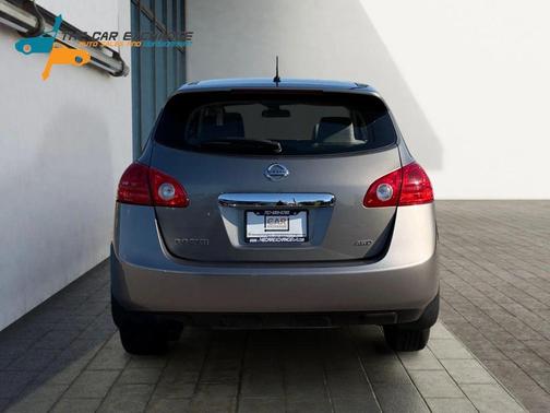 Pearl White 2012 Nissan Rogue S