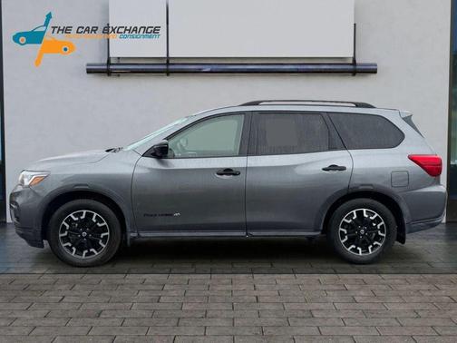 2020 Nissan Pathfinder SL 2WD