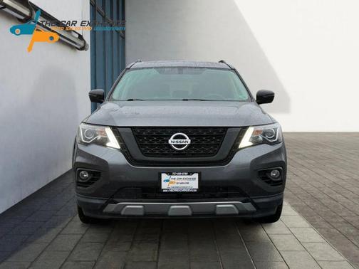 2020 Nissan Pathfinder SL 2WD