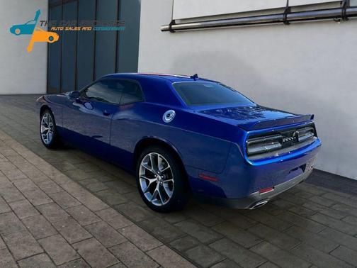 2021 Dodge Challenger SXT