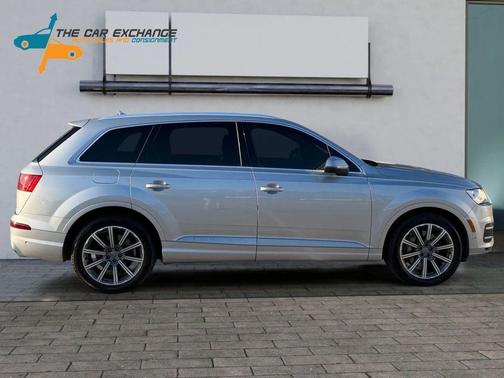 Florett Silver Metallic 2019 Audi Q7 55 Prestige