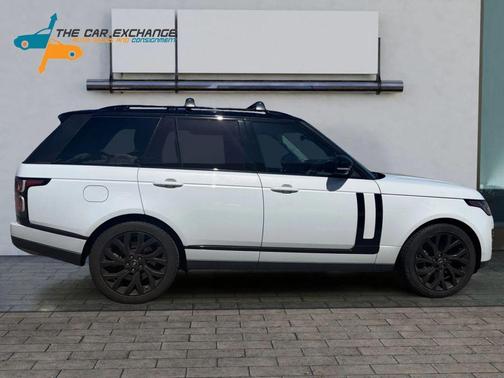 White 2018 Land Rover Range Rover 3.0L Supercharged HSE