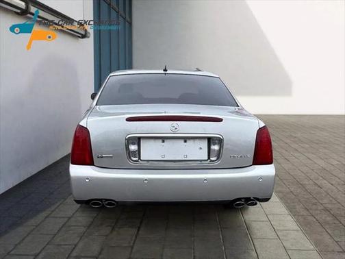 2005 Cadillac DeVille Base