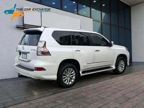White Pearl 2017 Lexus GX 460 Base