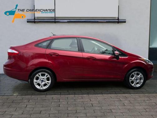 Red 2014 Ford Fiesta SE