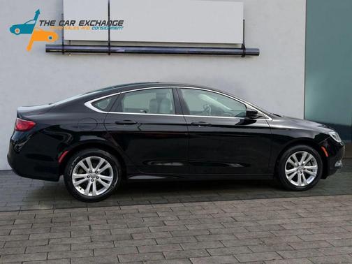 Black Clearcoat 2015 Chrysler 200 Limited