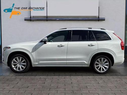 2019 Volvo XC90 T6 Momentum