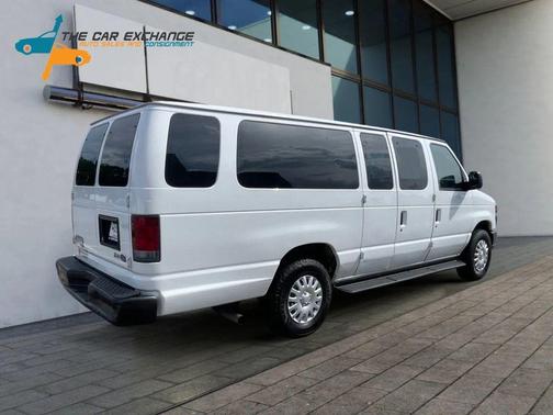 2012 Ford E350 Super Duty XL