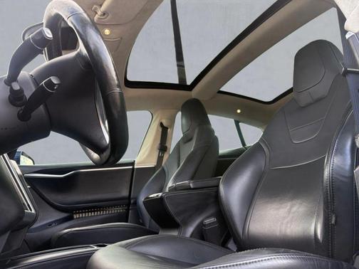 2016 Tesla Model S 75D