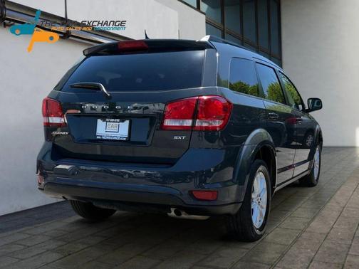 Vice White 2018 Dodge Journey SXT