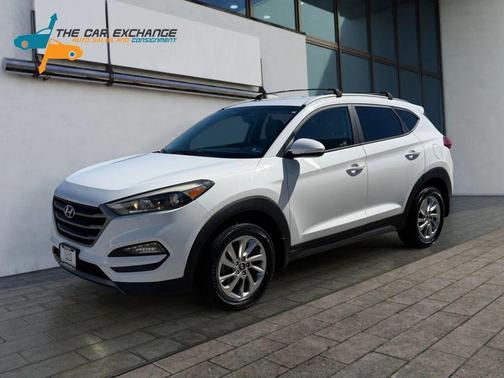 Dazzling White 2016 Hyundai TUCSON Sport