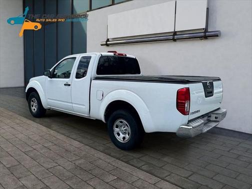 2009 Nissan Frontier XE King Cab
