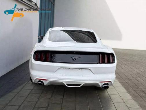 2016 Ford Mustang V6