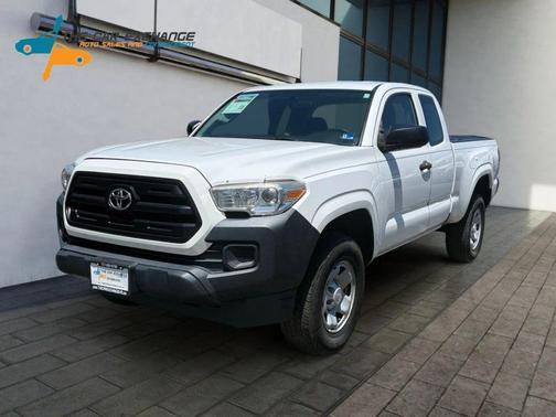 Super White 2016 Toyota Tacoma SR