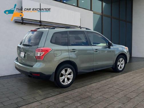 2015 Subaru Forester 2.5i