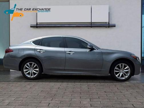 2018 INFINITI Q70 3.7X LUXE
