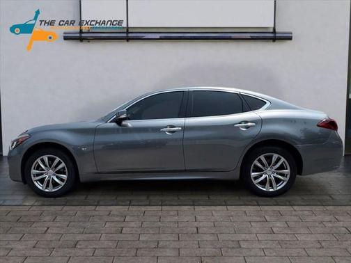 2018 INFINITI Q70 3.7X LUXE