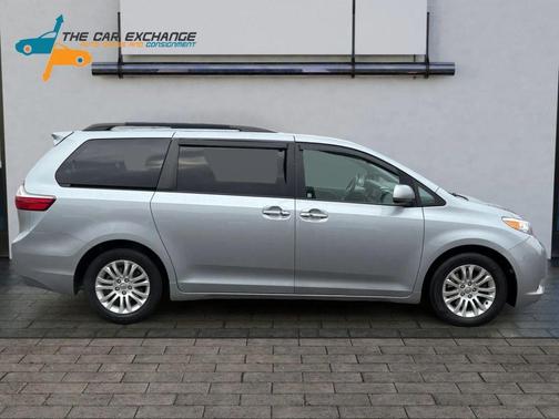 2015 Toyota Sienna XLE Premium