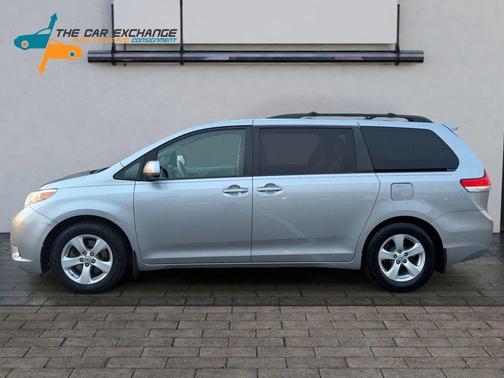 2012 Toyota Sienna LE