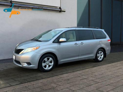 2012 Toyota Sienna LE