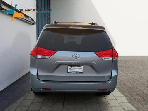 2012 Toyota Sienna LE