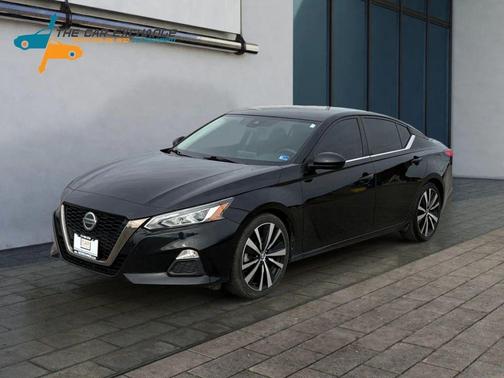 2021 Nissan Altima SR FWD