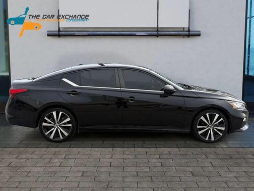 2021 Nissan Altima SR FWD