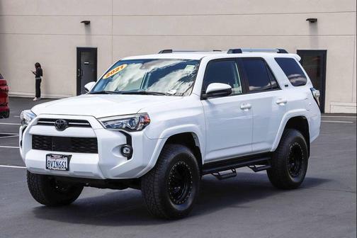 Super White 2021 Toyota 4Runner SR5