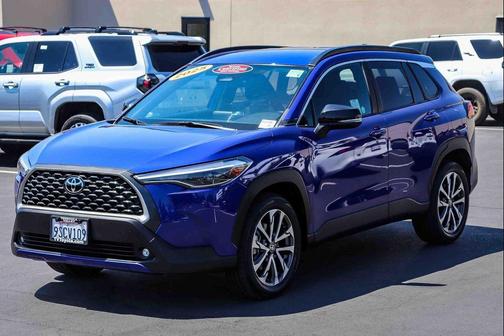 Blue Crush Metallic 2025 Toyota Corolla Cross XLE